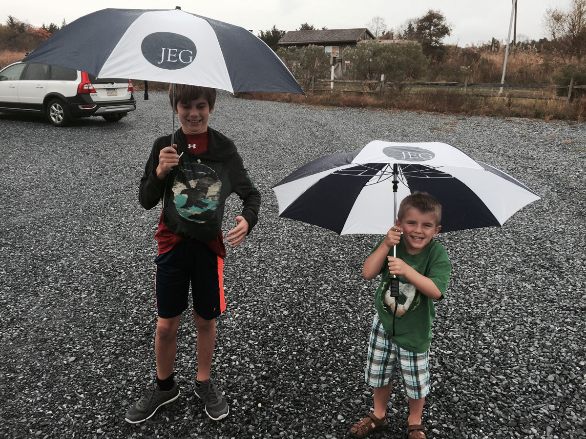 Cute kids with JEG Search Umbrellas